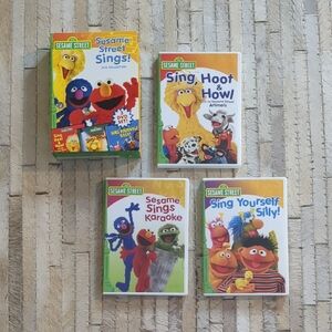 Sesame Street Sings! DVD Collection 2006